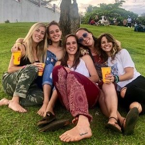 Meet your Posher, Danielle